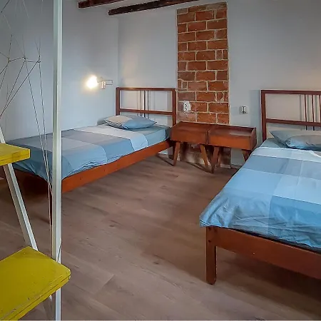 Viktoria Near Beach, Tartini Square Is Peaceful, Unique And Cosy For Lgbtq,, Couples Getaway, Families & Friends 펜션 *