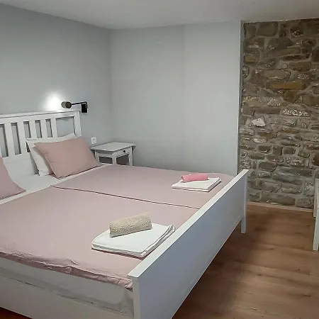 펜션 Viktoria Near Beach, Tartini Square Is Peaceful, Unique And Cosy For Lgbtq,, Couples Getaway, Families & Friends 피란