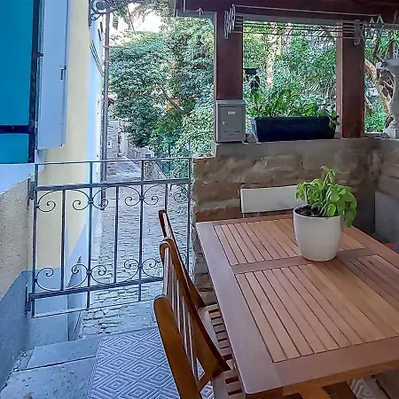 펜션 Viktoria Near Beach, Tartini Square Is Peaceful, Unique And Cosy For Lgbtq,, Couples Getaway, Families & Friends *