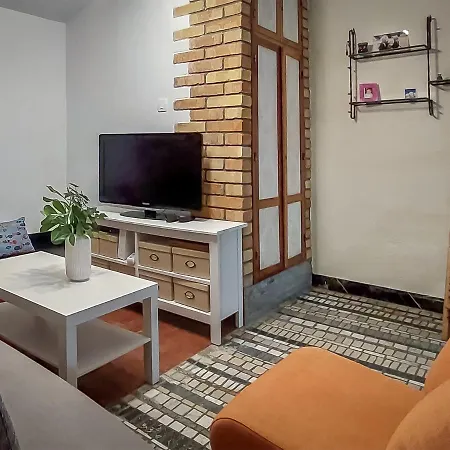 펜션 Viktoria Near Beach, Tartini Square Is Peaceful, Unique And Cosy For Lgbtq,, Couples Getaway, Families & Friends 피란