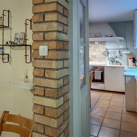 Viktoria Near Beach, Tartini Square Is Peaceful, Unique And Cosy For Lgbtq,, Couples Getaway, Families & Friends 펜션